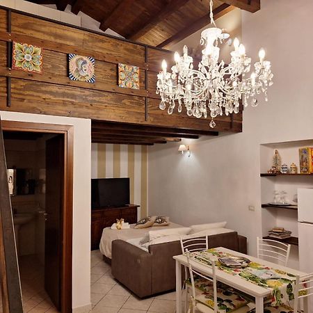 シラクーサ La Casa Di Sarahヴィラ エクステリア 写真